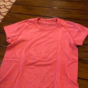 Lululemon red swiftly tech short sleeve shirt